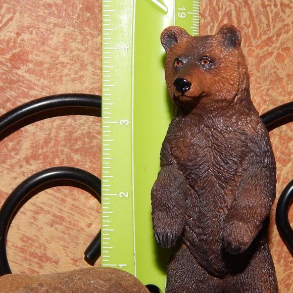 1 Vintage 1960's Flocked YELLOWSTONE Bear & 1 Lifelike Bear - Picture 8 of 8